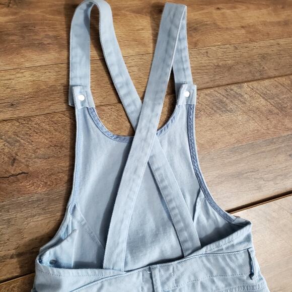 Urban Outfitters UO Kingston Light Wash Denim Criss Cross Skirtall Size 2 - Picture 8 of 11